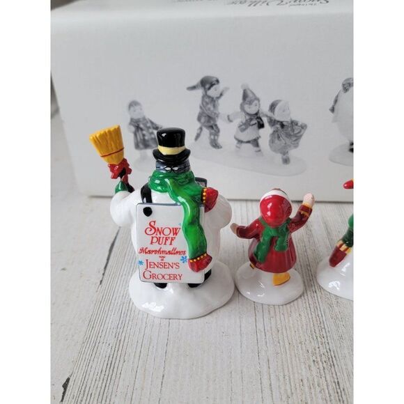 Dept 56 54927 He Led Them Down The Streets Of Town village accessory xmas - Picture 7 of 9